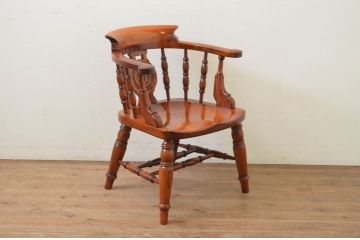 中古　美品!!　松本民芸家具　欅(ケヤキ)材　艶やかな漆塗りと存在感のあるホイールデザインが格好良い大キャプテンチェア(椅子、イス、アームチェア、ウィンザーチェア、ウインザーチェア、板座チェア)(定価約60万円)(R-069114)