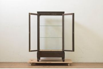 和製アンティーク　楢(ナラ)材　小振りなサイズと珍しいデザインが魅力の縦型ガラスケース(ショーケース、ディスプレイケース、コレクションケース、キャビネット、飾り棚、陳列棚、店舗什器)(R-069120)