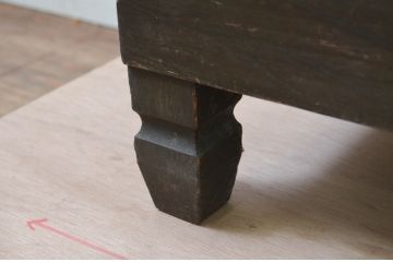 和製アンティーク　楢(ナラ)材　小振りなサイズと珍しいデザインが魅力の縦型ガラスケース(ショーケース、ディスプレイケース、コレクションケース、キャビネット、飾り棚、陳列棚、店舗什器)(R-069120)