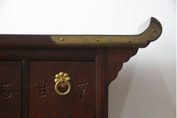 中古　李朝デザイン　引き出し29杯　アジアンな雰囲気を高める存在感抜群の薬箪笥(薬タンス、チェスト、小物収納、店舗什器)(R-069121)