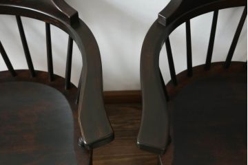 和製ビンテージ　松本民芸家具　#91型　落ち着きのある大人カフェ風インテリアが叶うアームチェア2脚セット(キャプテンチェア、板座チェア、椅子、ダイニングチェア、イス、ヴィンテージ)(定価2脚で約26万円)(R-069131)