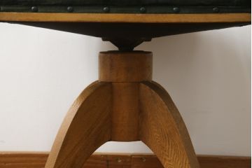 和製アンティーク　楢(ナラ)材　木の温もり感じるおしゃれなデザインの回転イス(回転椅子、イス、ドクターチェア、アームチェア、オフィスチェア、デスクチェア)(R-069134)