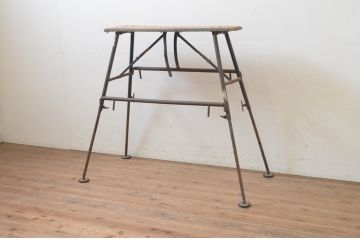 和製ビンテージ　建築足場をリメイクした素朴な作業台(テーブル、デスク、アイアンテーブル、ヴィンテージ)(R-069137)