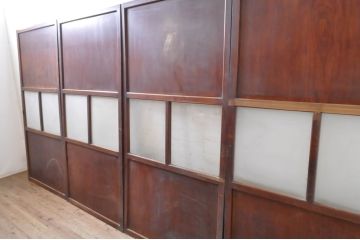 アンティーク建具　総欅(ケヤキ)材　漆塗り　和モダンな空間を演出するガラス帯戸4枚セット(引き戸、板戸)(R-069151)