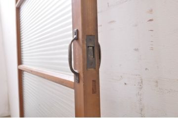 アンティーク建具　レトロな雰囲気を醸し出すモールガラス扉1枚(木製扉、ドア)(R-069163)