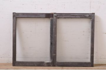 アンティーク建具　インテリアに合わせやすいシンプルデザインのモールガラス窓2枚セット(引き戸、ガラス戸)(R-069166)