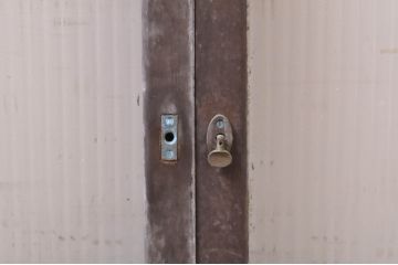 アンティーク建具　インテリアに合わせやすいシンプルデザインのモールガラス窓2枚セット(引き戸、ガラス戸)(R-069166)
