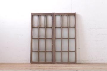 アンティーク建具　和モダンな空間作りにおすすめなガラス窓2枚セット(引き戸、ガラス戸)(R-069170)