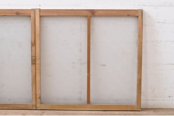アンティーク建具　インテリアに取り入れやすいシンプルなデザインのダイヤガラス窓2枚セット(引き戸、ガラス戸)(R-069173)