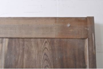 アンティーク建具　特大　特注品!!　松竹梅・鶴亀図　欅(ケヤキ)材　古い豪商で使われていた蔵戸1枚を2分割にリメイク!!　蔵戸2枚セット(引き戸、格子戸、玄関戸)(R-069175)