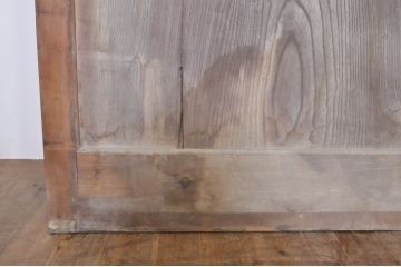 アンティーク建具　特大　特注品!!　欅(ケヤキ)材　古い豪商で使われていた蔵戸1枚を2分割にリメイク!!存在感抜群の蔵戸2枚セット(引き戸、玄関戸)(R-069176)