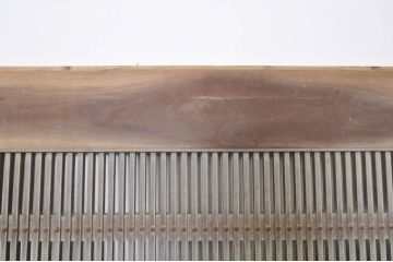 アンティーク建具　特大　特注品!!　欅(ケヤキ)材　古い豪商で使われていた蔵戸1枚を2分割にリメイク!!存在感抜群の格子蔵戸2枚セット(引き戸、格子戸、玄関戸)(R-069177)