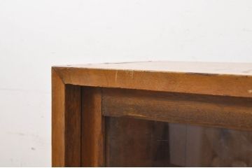 和製アンティーク　両面使い　ナラ(楢)材　シンプルなデザインのレトロ感溢れるカウンター収納棚(サイドボード、サイドキャビネット、カウンターテーブル、本箱、ブックケース、戸棚、飾り棚)(R-069184)