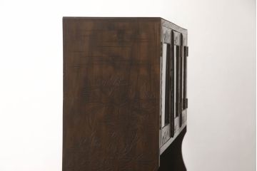 和製ビンテージ　軽井沢彫り　隅々まで施された牡丹の彫りが美しいキャビネット(食器棚、カップボード、収納棚、戸棚、飾り棚、ヴィンテージ)(R-069201)