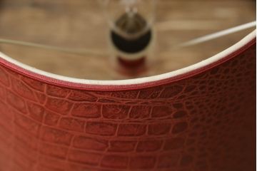 中古　美品　イタリア　FENDI CASA　フェンディ カーサ　クロコダイル型押しレザー　本革　空間のアクセントになるラグジュアリーなスタンドライト(フロアスタンド、テーブルランプ、間接照明、ムラーノガラス?、ムラノガラス?)(R-069205)