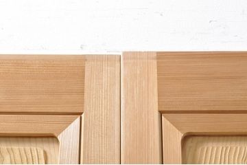 中古　民芸家具　美品　木目が楽しめる杉一枚板を使用した組子入りガラス帯戸4枚セット(建具、引き戸、ガラス戸)(R-069213)