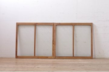 アンティーク建具　インテリアに取り入れやすいシンプルなデザインのダイヤガラス窓2枚セット(引き戸、ガラス戸)(R-069216)