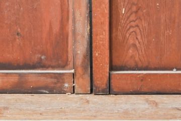 アンティーク建具　経年を感じさせる木味が魅力のガラス窓2枚セット(引き戸、ガラス戸)(R-069218)