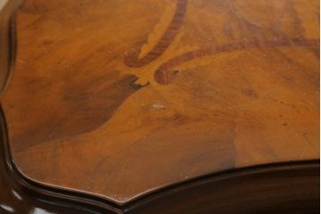 中古　美品　C.M.T.社　CONSORZIO MOBILIERI D'ARTE　象嵌入り　品のある佇まいの猫脚ドレッサー(デスク、コンソールテーブル、机、化粧台、鏡台、ミラー)(R-069229)