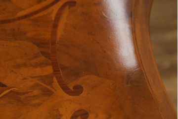 中古　美品　C.M.T.社　CONSORZIO MOBILIERI D'ARTE　象嵌入り　品のある佇まいの猫脚ドレッサー(デスク、コンソールテーブル、机、化粧台、鏡台、ミラー)(R-069229)