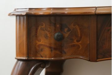 中古　美品　C.M.T.社　CONSORZIO MOBILIERI D'ARTE　象嵌入り　品のある佇まいの猫脚ドレッサー(デスク、コンソールテーブル、机、化粧台、鏡台、ミラー)(R-069229)
