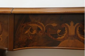 中古　美品　C.M.T.社　CONSORZIO MOBILIERI D'ARTE　象嵌入り　品のある佇まいの猫脚ドレッサー(デスク、コンソールテーブル、机、化粧台、鏡台、ミラー)(R-069229)