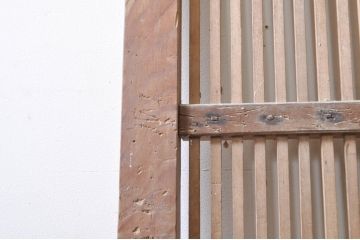 アンティーク建具　和の風情が感じられる杉材の素朴な蔵戸1枚(引き戸、玄関戸)(R-069234)
