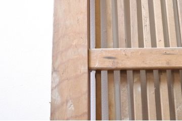 アンティーク建具　和の風情が感じられる杉材の素朴な蔵戸1枚(引き戸、玄関戸)(R-069234)