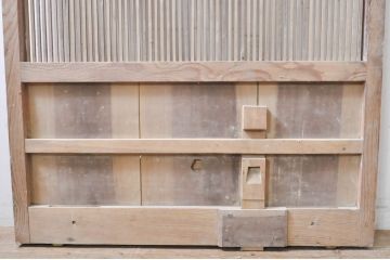アンティーク建具　和の風情が感じられる杉材の素朴な蔵戸1枚(引き戸、玄関戸)(R-069234)