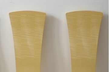 中古　美品　IDC大塚家具取り扱い　オーダー品　松創　ホワイトシカモア材　魅力的なデザインが目を惹くチェア4脚セット(ダイニングチェア、椅子、イス)(定価4脚で約60万円)(R-069236)