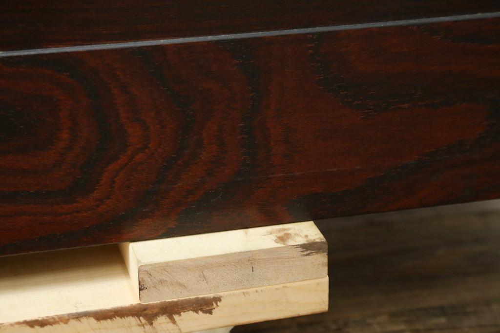 中古　岩谷堂箪笥　力強い杢目と重厚感ある金具が魅力の和箪笥　(R-069241)