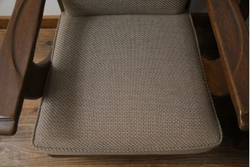 中古　美品　神戸洋家具　永田良介商店　クラシカルな佇まいが魅力の1人掛けソファ2脚セット(一人掛け、アームチェア、椅子、イス、いす)(R-069247)