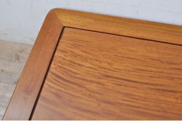 中古　美品　指物工芸家具　井上昇山作　花梨(カリン)材　艶のある上質な風合いが高級感を演出する座卓(ローテーブル、センターテーブル)(R-069250)