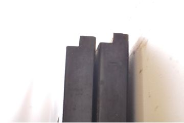 アンティーク建具　和モダンな空間作りにおすすめな漆塗りの幅広ガラス帯戸2枚セット(引き戸、ガラス戸)(R-069254)