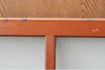 アンティーク建具　上手物!!レトロな空間作りにおすすめな腰板タモ材の幅狭ダイヤガラス戸2枚セット(引き戸、板戸、ガラス帯戸)(R-069256)