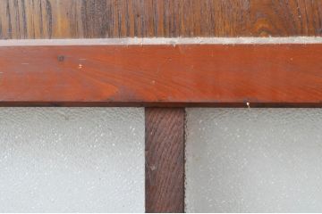 アンティーク建具　上手物!!レトロな空間作りにおすすめな腰板タモ材の幅狭ダイヤガラス戸2枚セット(引き戸、板戸、ガラス帯戸)(R-069256)