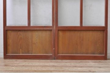 アンティーク建具　上手物!!レトロな空間作りにおすすめな腰板タモ材の幅狭ダイヤガラス戸2枚セット(引き戸、板戸、ガラス帯戸)(R-069257)