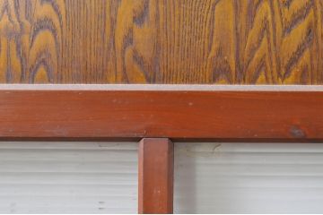 アンティーク建具　上手物!!レトロな空間作りにおすすめな腰板タモ材の幅狭ダイヤガラス戸2枚セット(引き戸、板戸、ガラス帯戸)(R-069257)