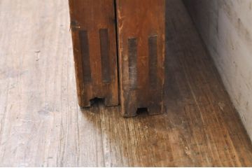 アンティーク建具　上手物!!レトロな空間作りにおすすめな腰板タモ材の幅狭ダイヤガラス戸2枚セット(引き戸、板戸、ガラス帯戸)(R-069257)