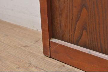 アンティーク建具　上手物!!レトロな空間作りにおすすめな腰板タモ材の幅狭ガラス戸2枚セット(引き戸、板戸、ガラス帯戸)(R-069258)