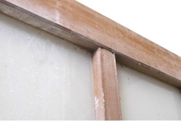 アンティーク建具　ペイント仕上げ限定　レトロな雰囲気づくりにおすすめな玄関戸2枚セット(ガラス戸、引き戸)(R-069261)