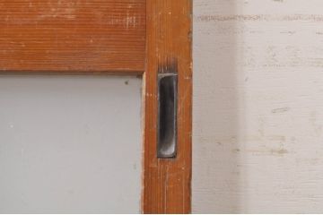 アンティーク建具　ペイント仕上げ限定　レトロな雰囲気づくりにおすすめな玄関戸2枚セット(ガラス戸、引き戸)(R-069261)