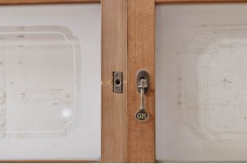 アンティーク建具　温かみのある木味が魅力的な幅狭ガラス戸4枚セット(引き戸)(R-069263)