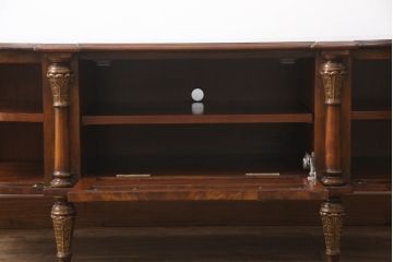中古　希少な絶版品　MAITLAND SMITH(メートランドスミス)　味わい深い杢目と艶のある木肌が美しいテレビ台(テレビボード、ローボード、サイドボード、サイドキャビネット、収納棚、戸棚)(R-069269)