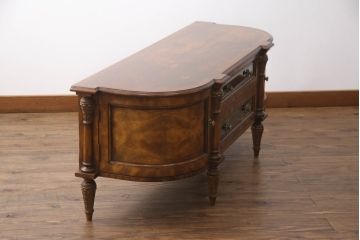 中古　希少な絶版品　MAITLAND SMITH(メートランドスミス)　味わい深い杢目と艶のある木肌が美しいテレビ台(テレビボード、ローボード、サイドボード、サイドキャビネット、収納棚、戸棚)(R-069269)