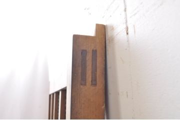アンティーク建具　ヒノキ材　和モダンな雰囲気を醸し出す升目(マス目)格子蔵戸1枚(きつね格子、狐格子、引き戸、玄関戸)(R-069277)