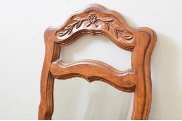中古　美品　DREXEL HERITAGE(ドレクセルヘリテイジ)　重厚なつくりが高級感を醸し出すウォールミラー(壁掛け鏡、店舗什器)(R-069291)