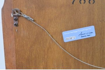 中古　美品　DREXEL HERITAGE(ドレクセルヘリテイジ)　重厚なつくりが高級感を醸し出すウォールミラー(壁掛け鏡、店舗什器)(R-069291)