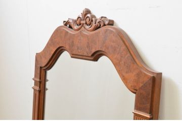 中古　DREXEL HERITAGE(ドレクセルヘリテイジ)　重厚なつくりが高級感を醸し出すウォールミラー(姿見、壁掛け鏡)(R-069292)