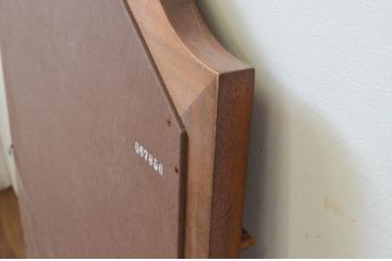 中古　DREXEL HERITAGE(ドレクセルヘリテイジ)　重厚なつくりが高級感を醸し出すウォールミラー(姿見、壁掛け鏡)(R-069292)